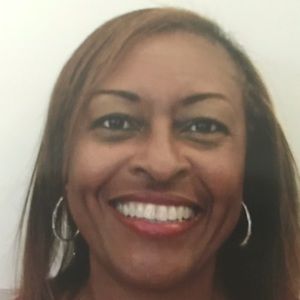 Meet your Posher, Alma